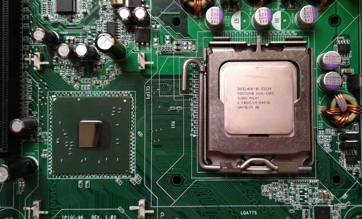 Intel Pentium chip on an Intel motherboard. 